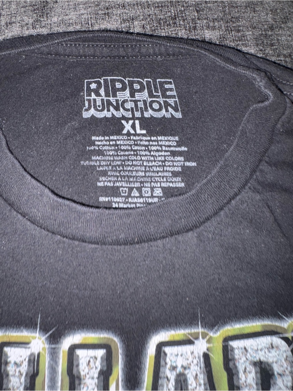 Hillary Clinton tee - Picture 3 of 3